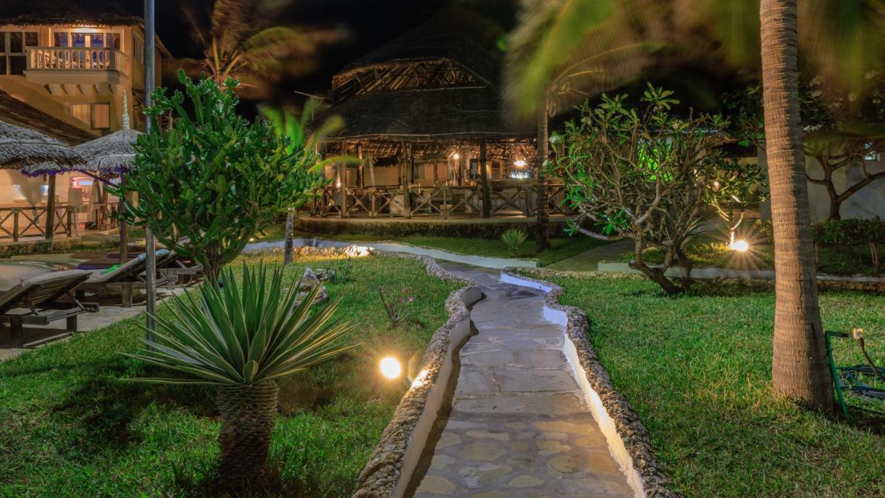 Mawe Zuri Resort Watamu Eksteriør billede