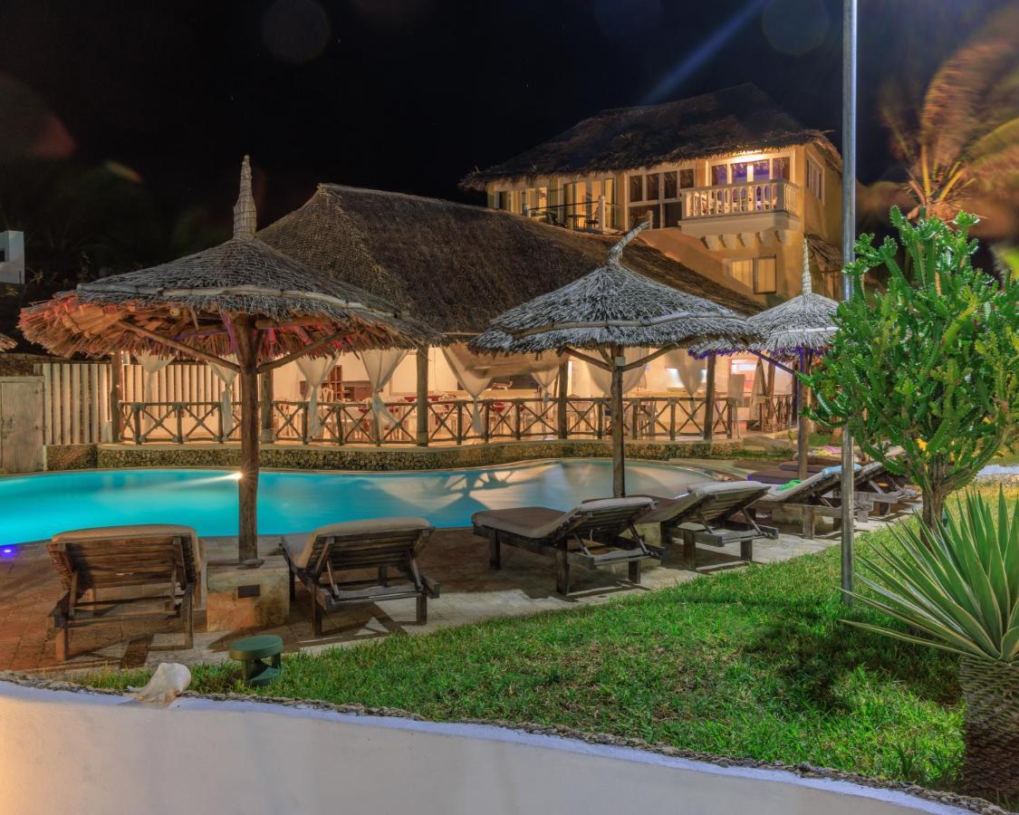 Mawe Zuri Resort Watamu Eksteriør billede