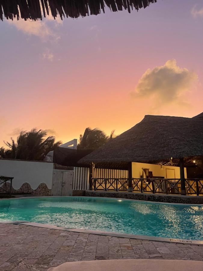 Mawe Zuri Resort Watamu Eksteriør billede