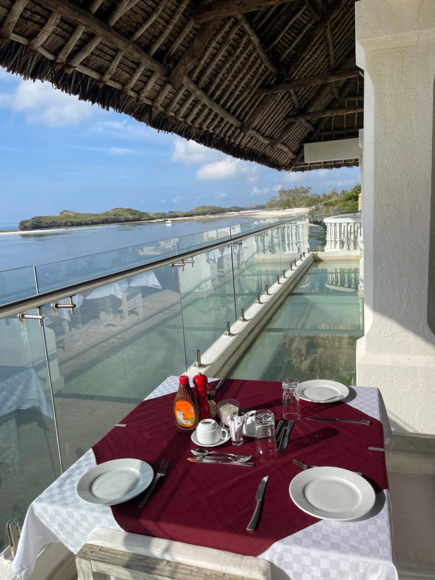Mawe Zuri Resort Watamu Eksteriør billede