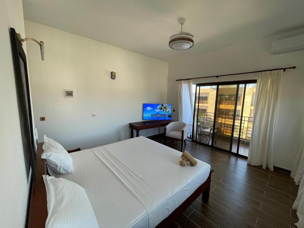 Mawe Zuri Resort Watamu Eksteriør billede
