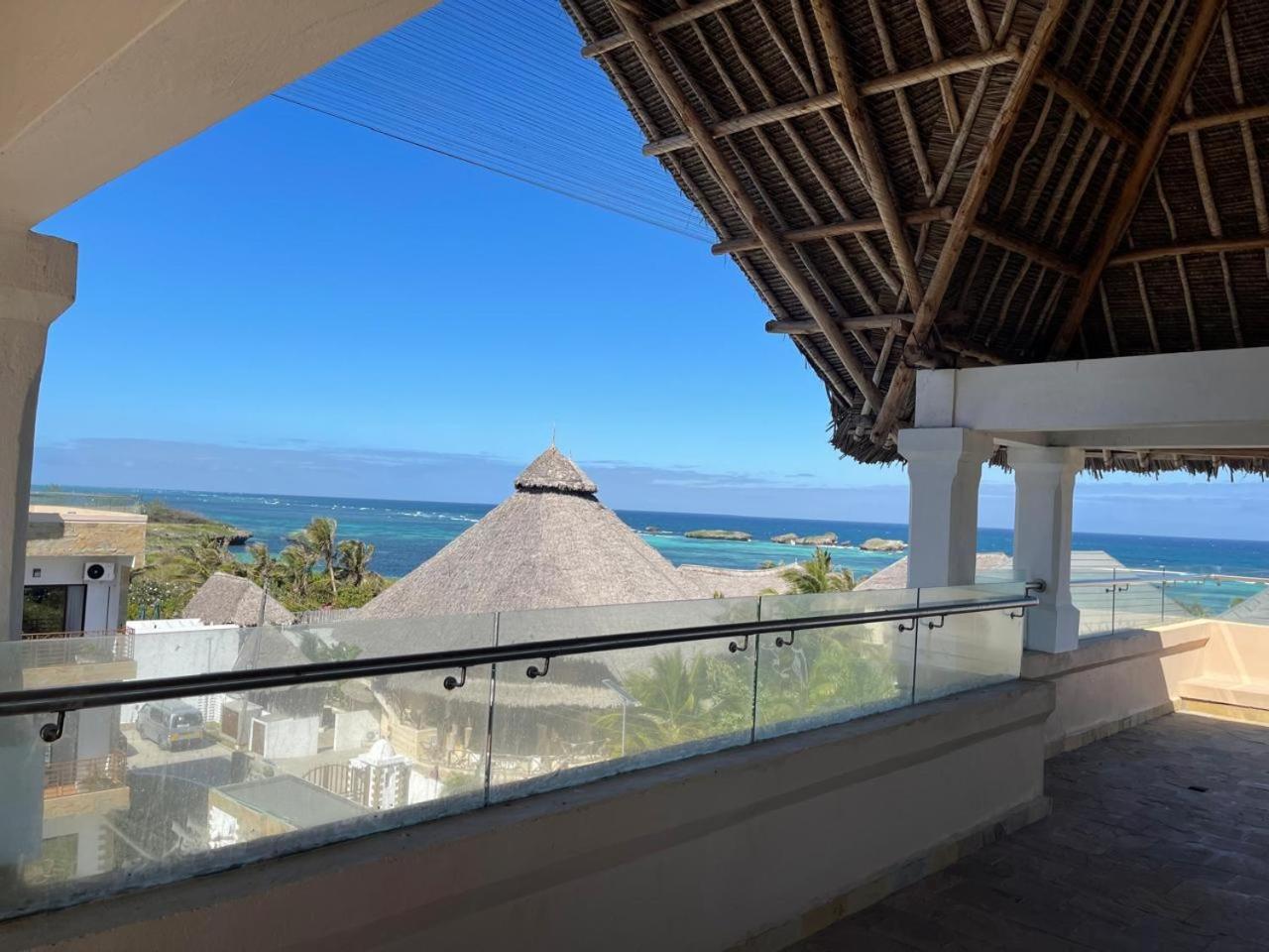 Mawe Zuri Resort Watamu Eksteriør billede